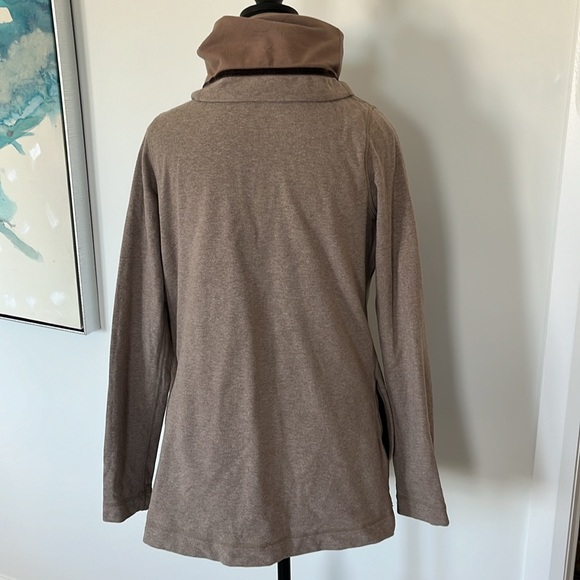 Ladies Lululemon Sweater Jacket - Picture 4 of 7